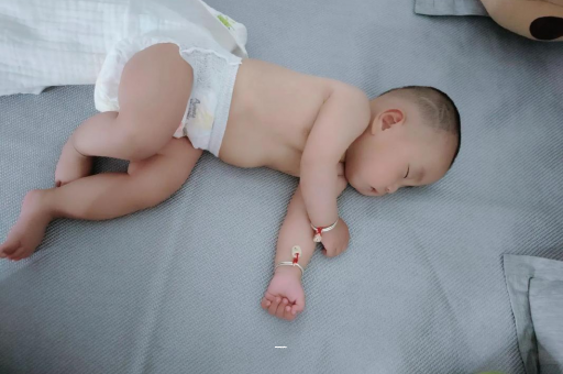 扬州宝宝黄疸值多少才正常